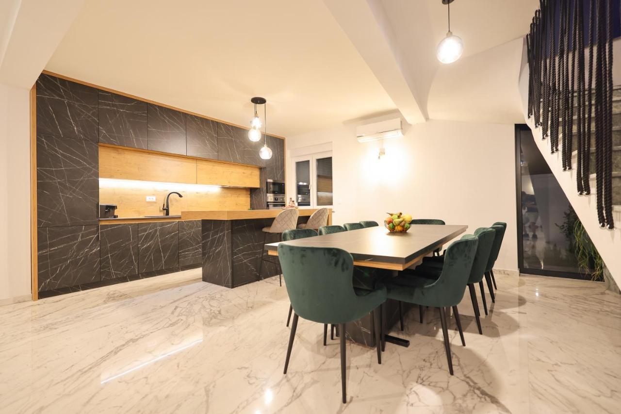 Rhapsody In - Luxury In Zadar * Crno